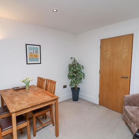 Ferienwohnung Above & Beyond Whitby Exterior foto