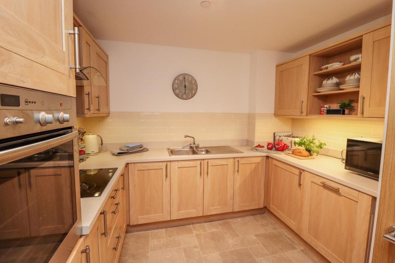 Ferienwohnung Above & Beyond Whitby Exterior foto