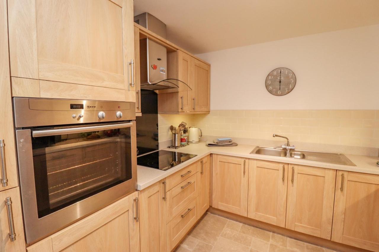 Ferienwohnung Above & Beyond Whitby Exterior foto