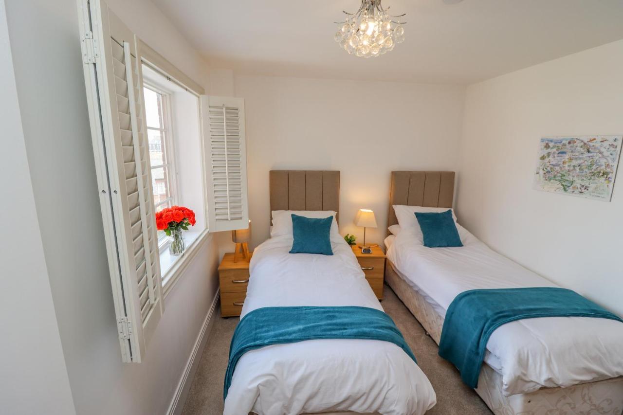 Ferienwohnung Above & Beyond Whitby Exterior foto